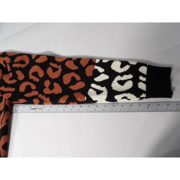Skies Are Blue Sweater Womens Large Leopard Cheetah Knit Turtle Neck - Picture 12 of 12